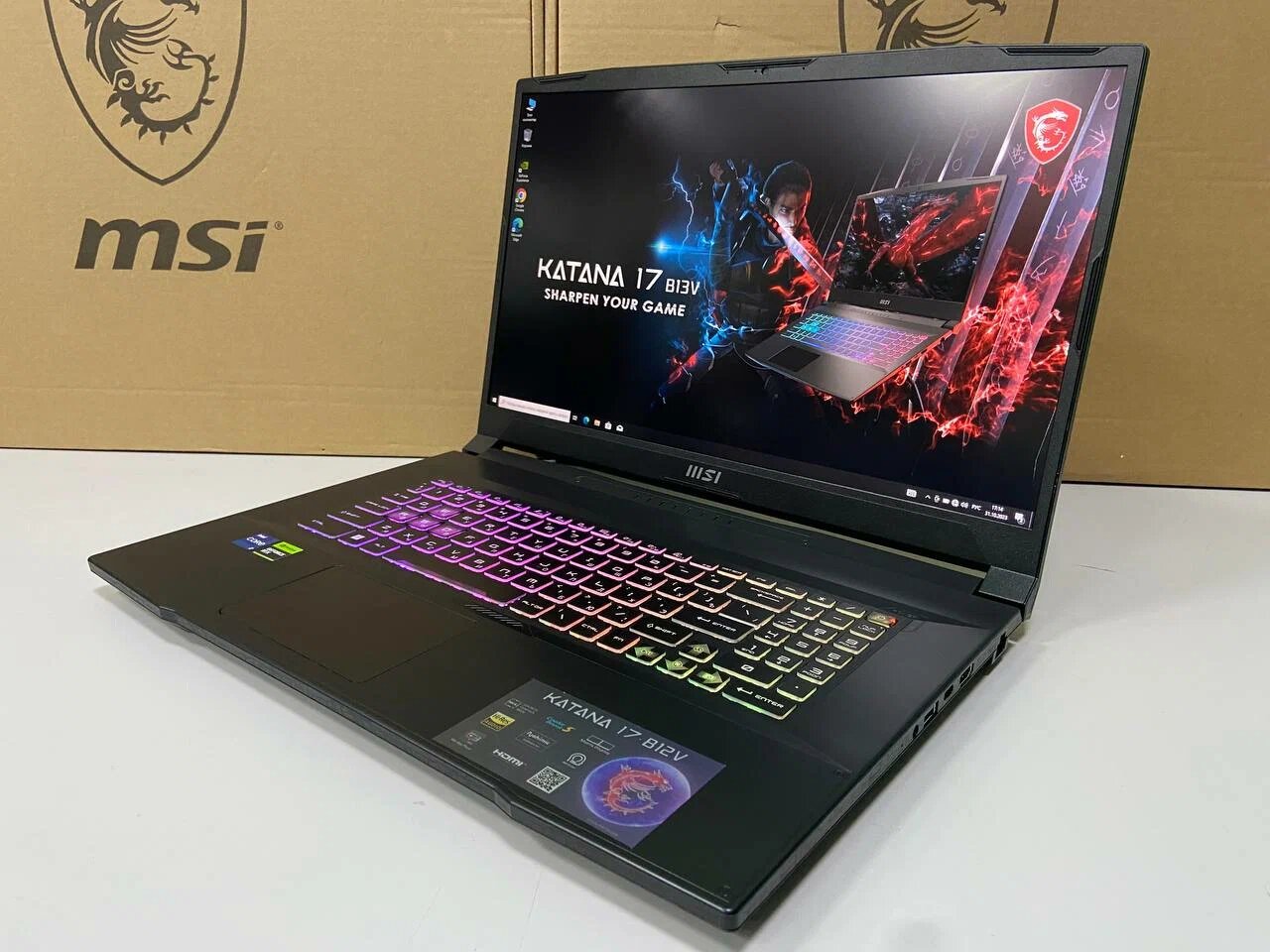 Ноутбук MSI Katana 17 B12VGK-275XRU i7-12650H,2.3 GHz,16GB,1TB M.2 SSD,17.3(144Hz), IPS FHD, RTX 4070, GDDR6 8GB, Free DOS