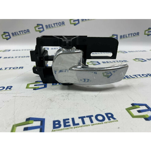 Ручка двери левая 80671JD00E