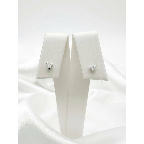 Серьги пусеты  Характеристики. Вес изделия 1,17. Каратность общая(ct). 0.14 Цвет/чистота. 4.5, белое золото, 585 проба