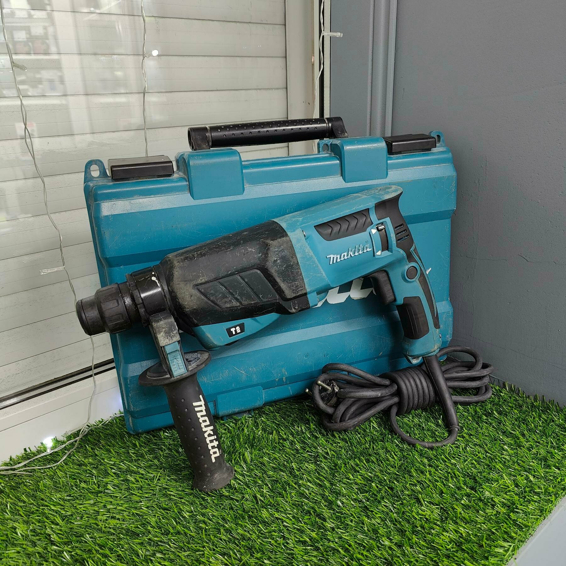 Перфоратор Makita HR2630