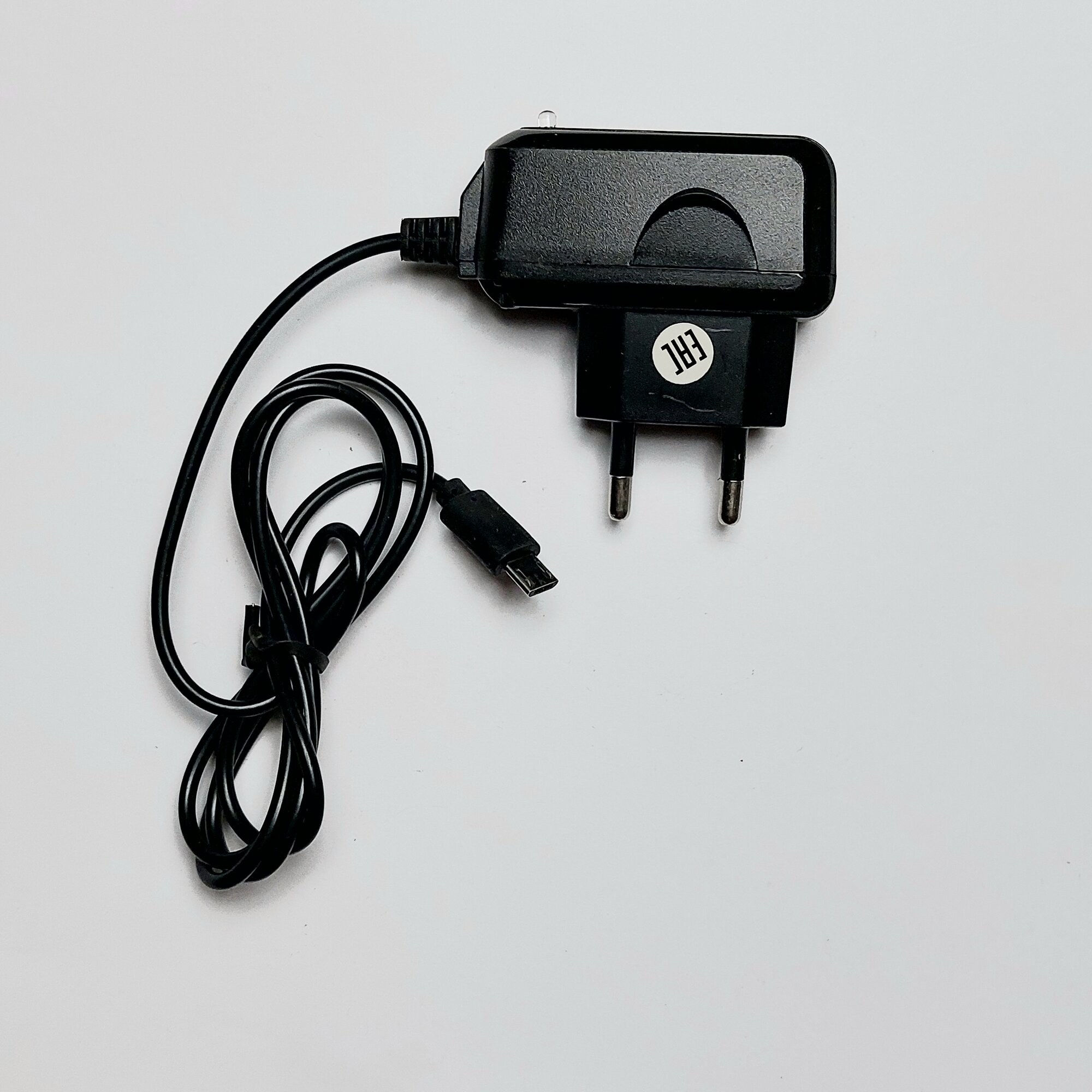 фото Сетевое зарядное устройство с кабелем микро(micro usb)