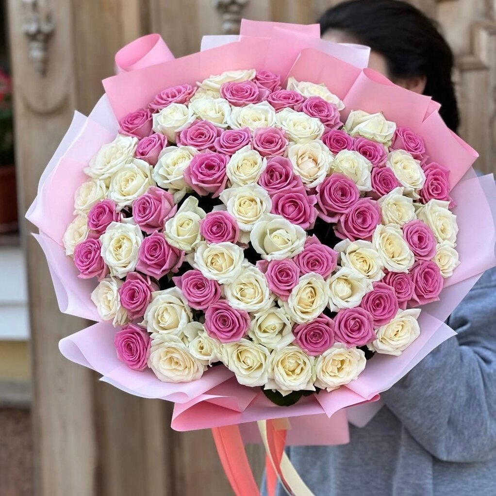 Букет из белых и розовых роз 51 шт, красивый букет цветов, шикарный, премиум цветы, премиум букет