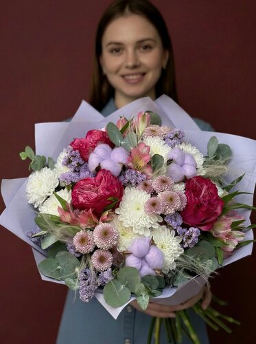 Изображение товара Сборный букет "Сиреневый Хлопок" с пионовидными розами и хлопком