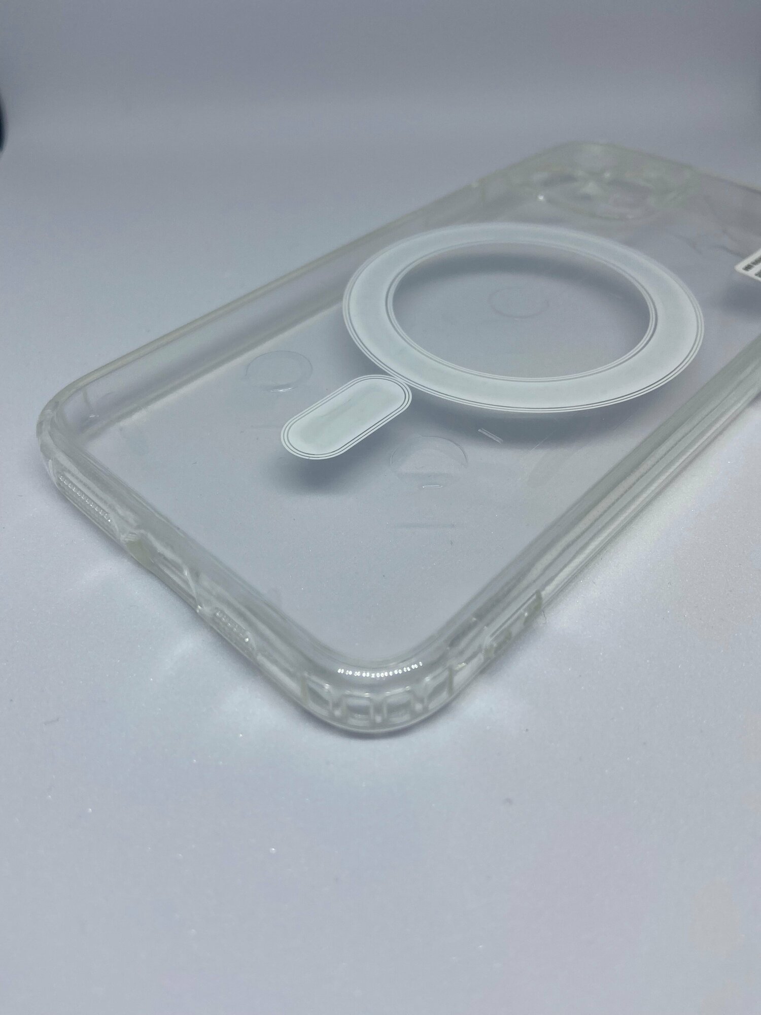 Чехол магнитный с функцией MagSafe для Apple iPhone11Pro прозрачный с защитой камеры — фото 1