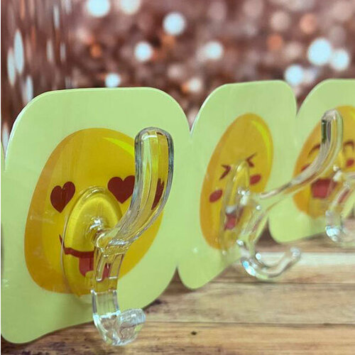 Набор из 6-ти пластмассовых крючков на липучке Смайл 249₽