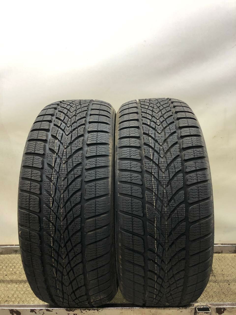 Dunlop SP Winter Sport 4D 225/55 R17 без пробега Шины Зимние