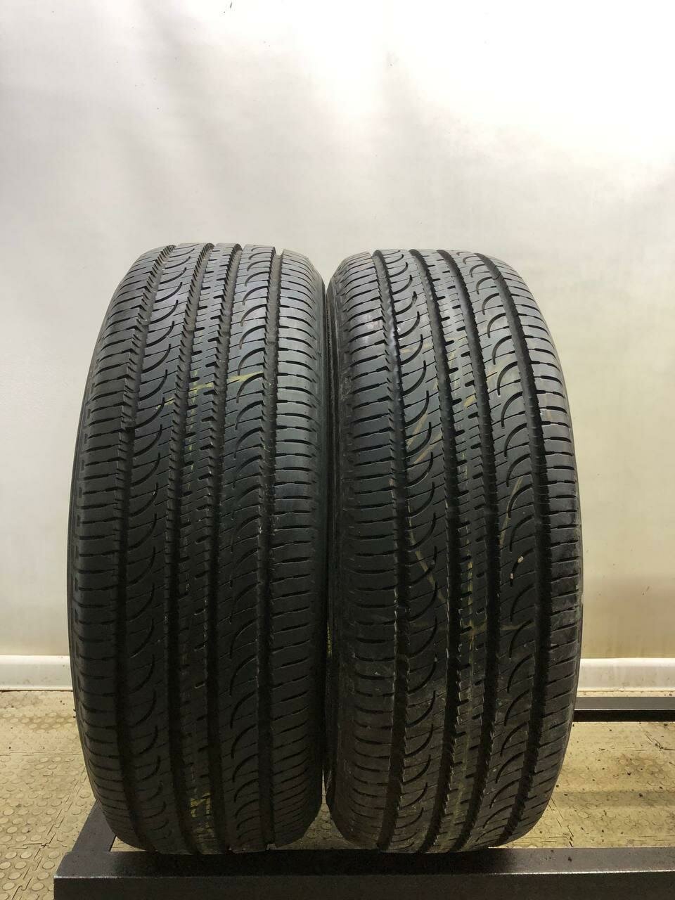 Yokohama Geolandar SUV 215/55 R18 БУ Шины Летние