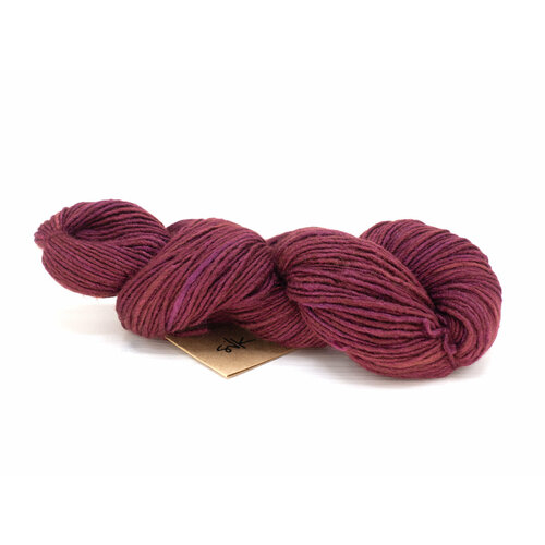 Пряжа Manos del Uruguay Silk Blend, 50г/135м, цвет SB300M Bing Cherry, 70% меринос экстрафайн, 30% шёлк