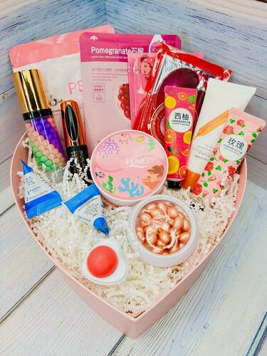 Изображение товара Подарочный набор для женщин Бьюти Бокс/Beauty Box с косметикой/Уходовая и декоративная косметика для лица и тела