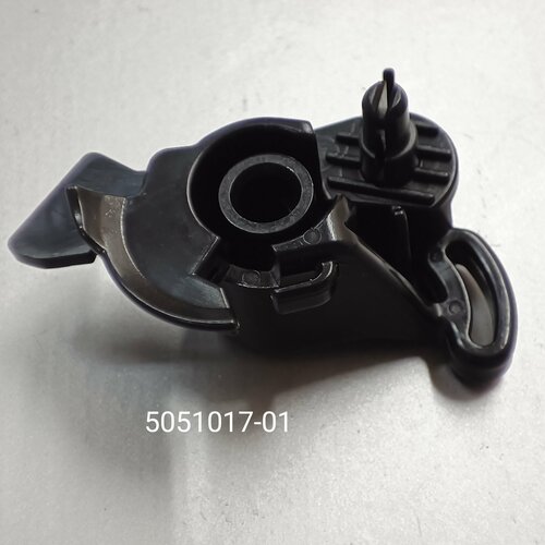 Кронштейн карбюратора Husqvarna 445-450 арт. 5051017-01 (524) carburetor for husqvarna 445 445e 445 ii 450 450 ii 450e 450e ii 506 45 04 01 5064504 01 506450401 c1m el37b c1mel37b chainsaw