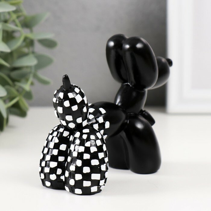 Сувенирная фигурка КНР "Черный воздушный шарик-собака", шахматка, полистоун, 9х4,5х11 см