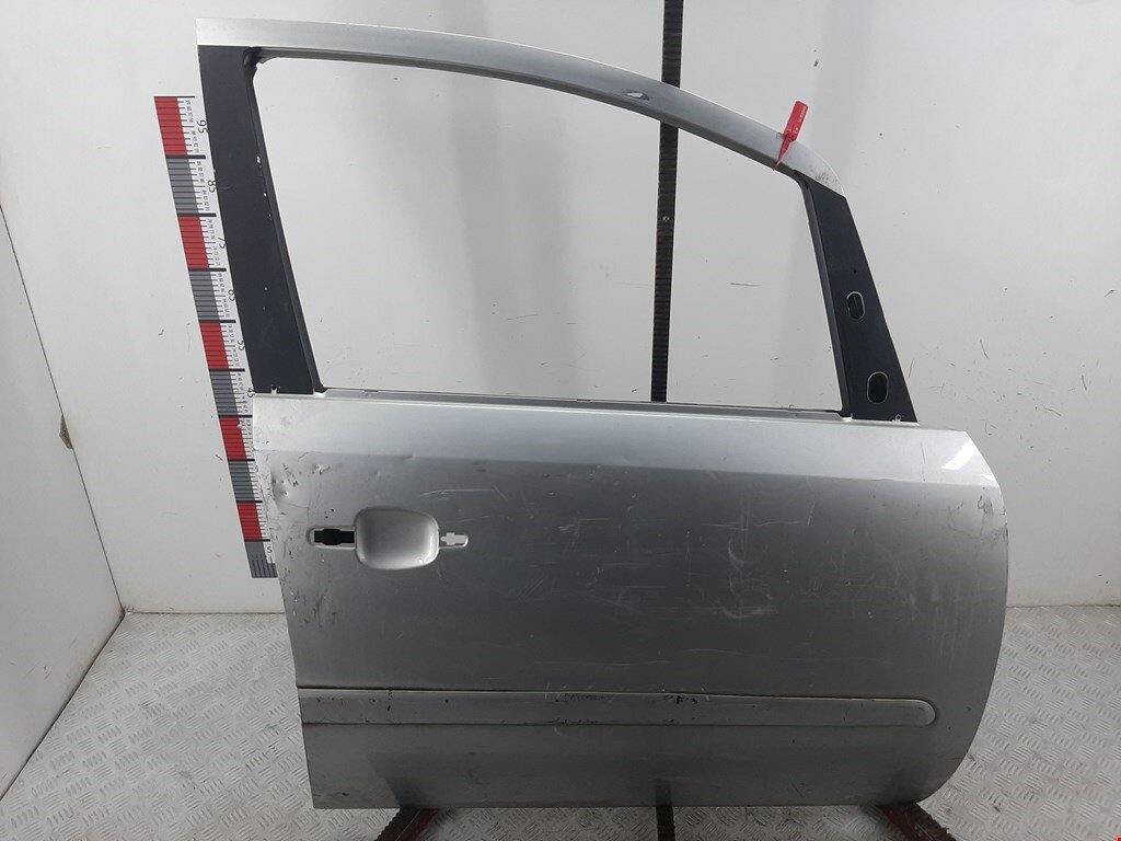 Дверь передняя правая Opel Zafira B 13203014 арт. 1804153