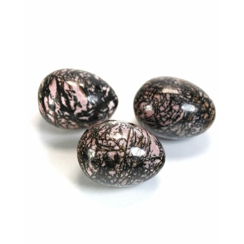 Родонит - 4 см натуральный камень галтовка яйцо 3 шт - для декора поделок бижутерии 2383₽