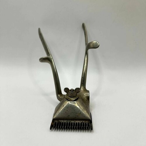 Машинка для стрижки волос из металла СССР Винтаж 49900₽