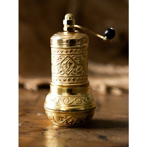 Мельница ручная для специй золото