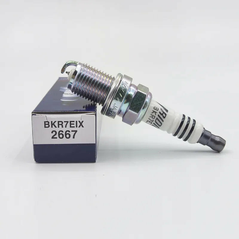 Свеча зажигания IRIDIUM IX 2667 BKR7EIX 1 шт.