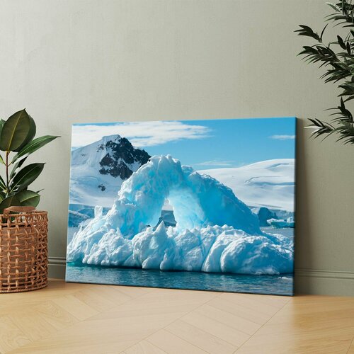 Картина на холсте (Антарктида - горы и прекрасная природа) 40x60 см. Интерьерная, на стену.
