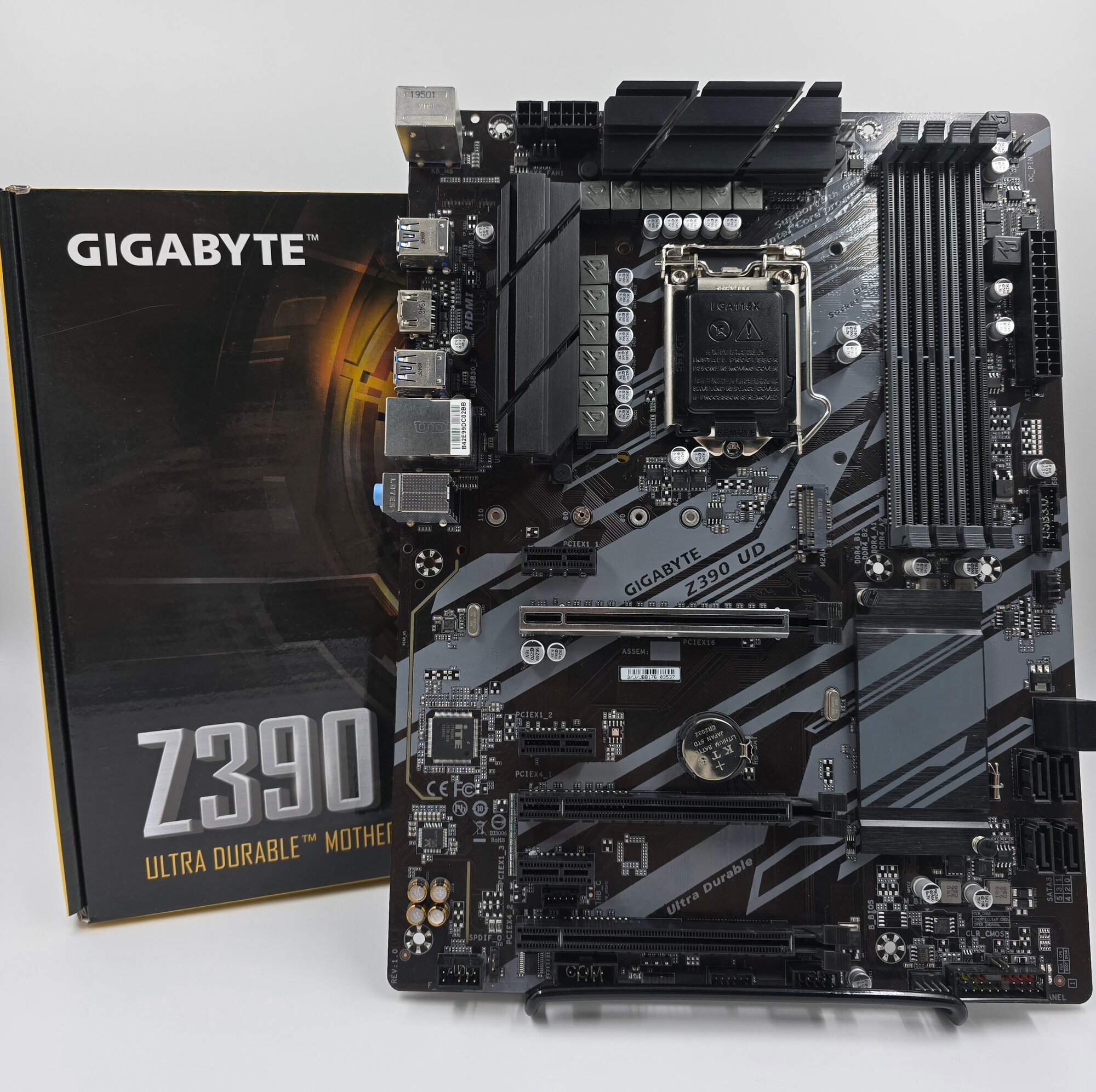 Материнская плата Gigabyte Z390 UD