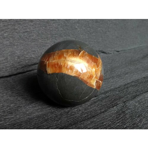 Шар из симбирцита