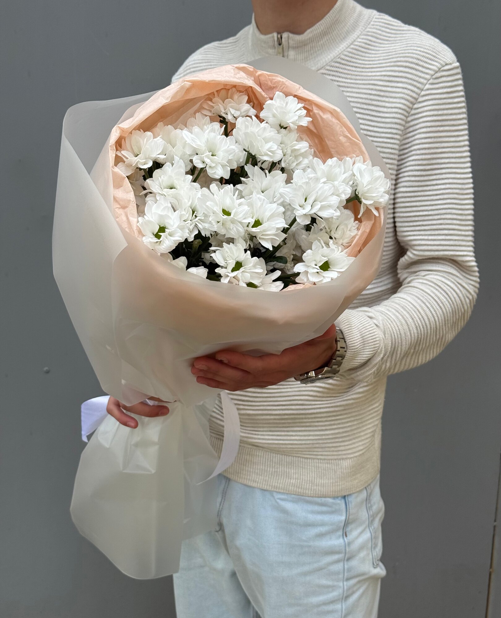 Букет 5 Хризантем Монобукет Fragrant Flowers Белый высота 60см