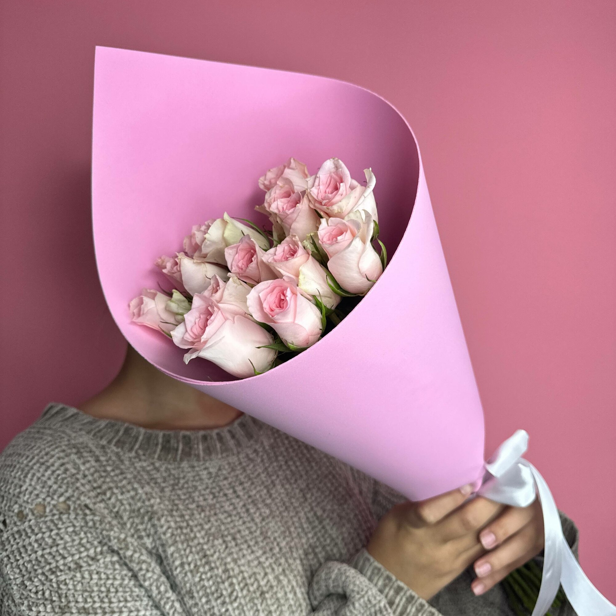 Букет из 15 голландских роз Фламинго