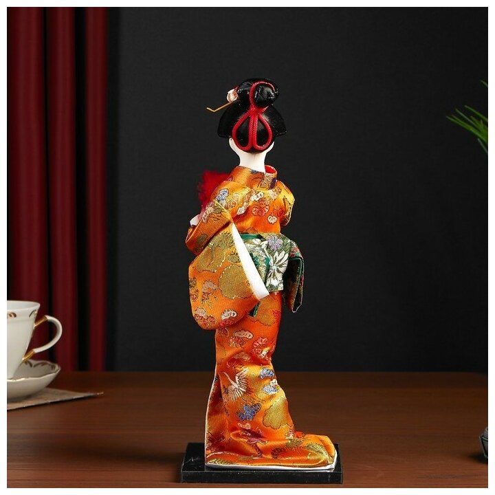 Sima-land Кукла коллекционная "Гейша в оранжевом кимоно с веером" 22,5 см