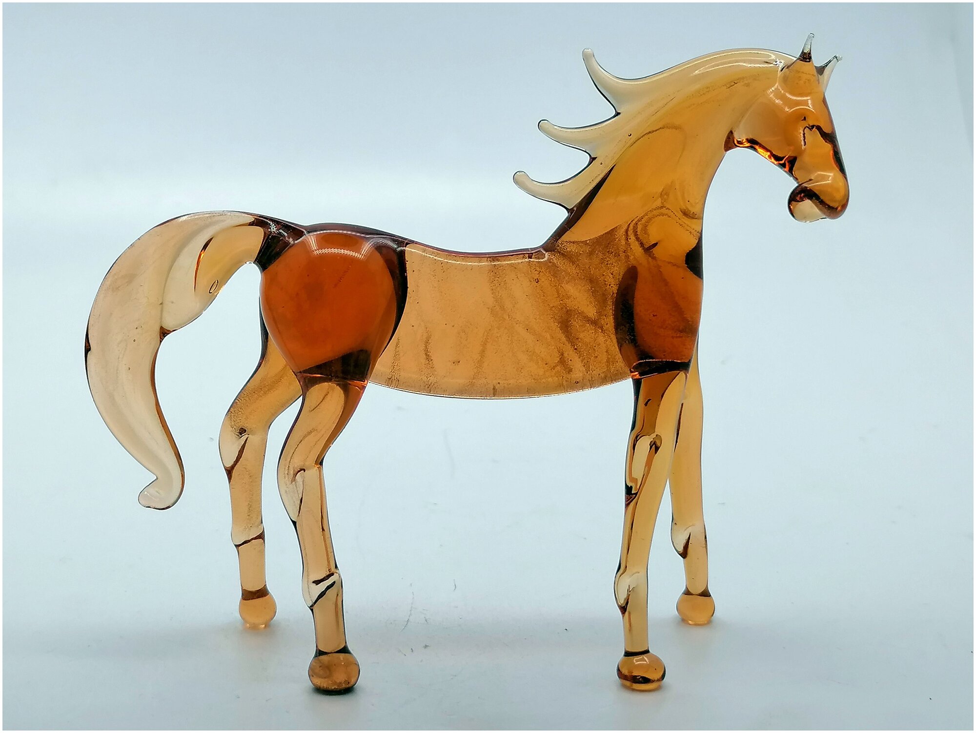 Конь/ статуэтка стеклянная/ сувенир из стекла/ конь сувенир/ фигурка из стекла