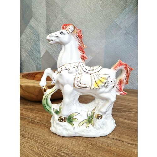 Статуэтка конь керамический 23см