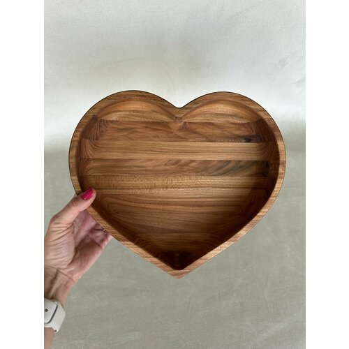 Поднос в форме сердца Карагач Средний (M) 23*27*4,5 см