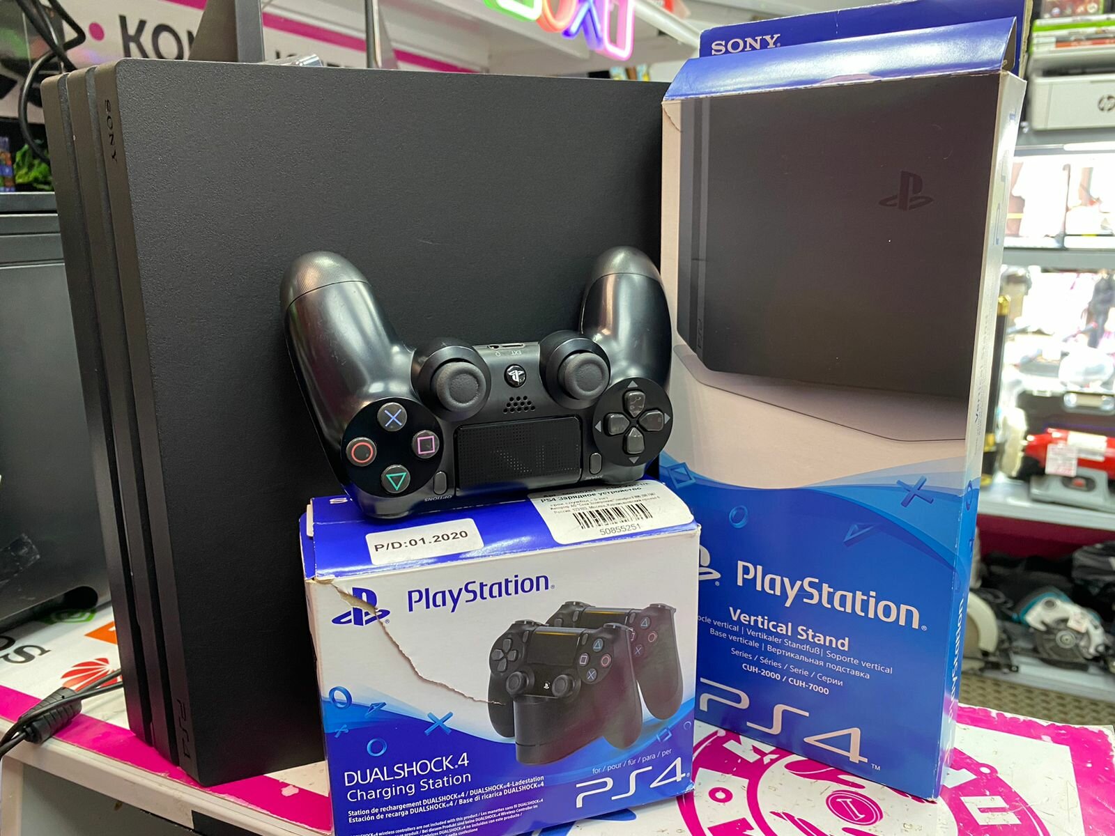 Игровая приставка PlayStation 4 Pro 1TB