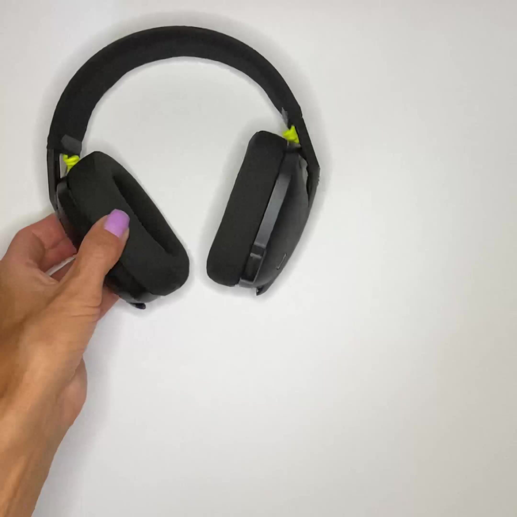 Беспроводная компьютерная гарнитура Logitech G G435, черный/неоновый желтый — фото 1