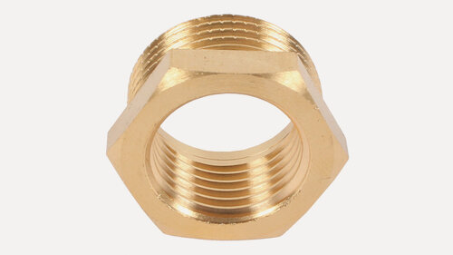 Изображение товара Футорка-переходник с наружней резьбы 3/4 на внутреннюю 1/2 дюйма латунь
