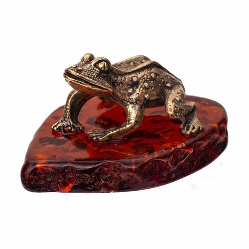 Фигурка на янтаре Лягушка талисман 3 см