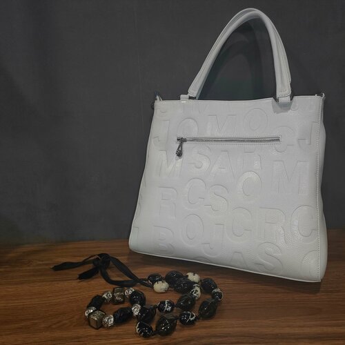 Сумка тоут , фактура матовая, гладкая, белый