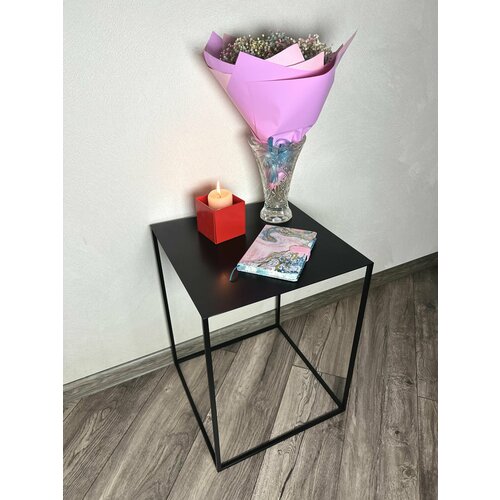 Столик журнальный черный металлический