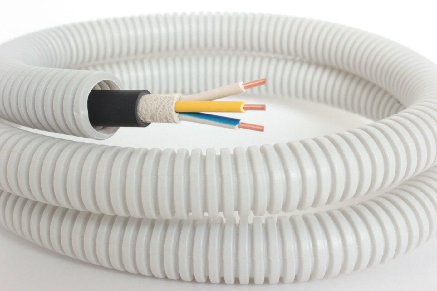 Провод в гофре   ВВГнг А  LS 3х1 5  Конкорд    Гофра ПВХ лёгкая д 20 мм  ДКС   100м 