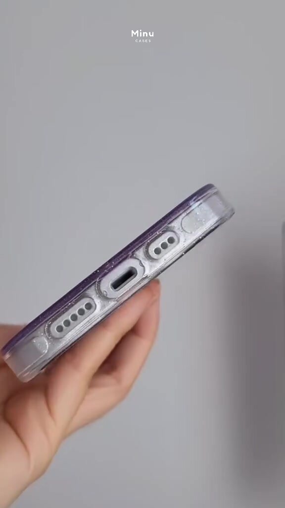 Чехол для iPhone 16 pro Max с Magsafe. Красный с узорами. Apple iPhone 16 Pro Max case. — фото 1