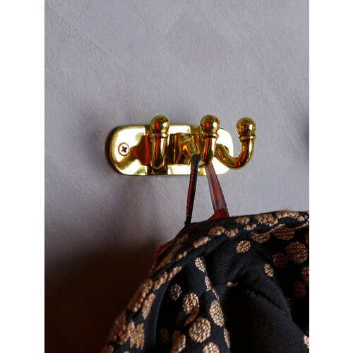 Крючок латунный Larvij тройной цвет золото 1395₽