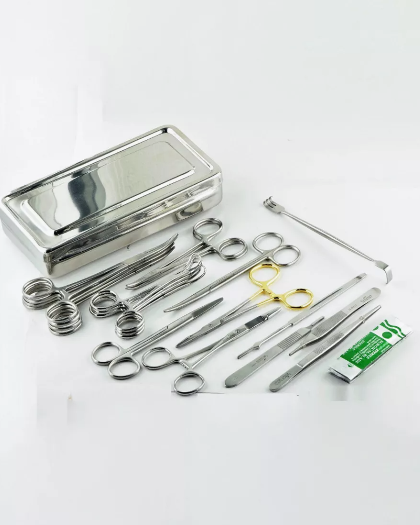 Набор хирургических инструментов ветеринарный в сумке