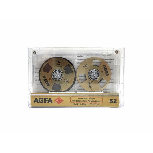Аудиокассета AGFA с золотистыми боббинками