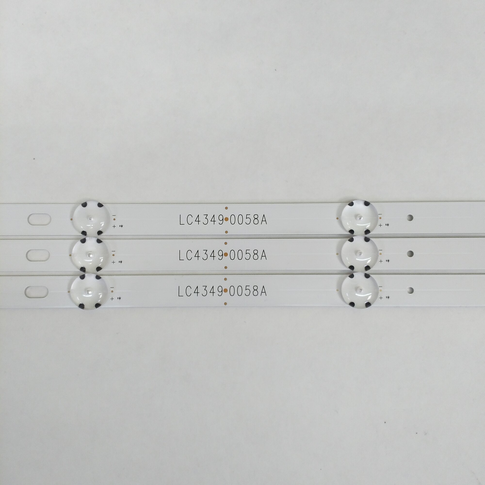 Светодиодная лента для подсветки (LC43490058A) (Комплект 3 шт.) для LG 43LM5700PLA Б/У