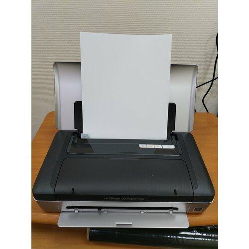 Мобильный цветной принтер HP OfficeJet 100 967000₽
