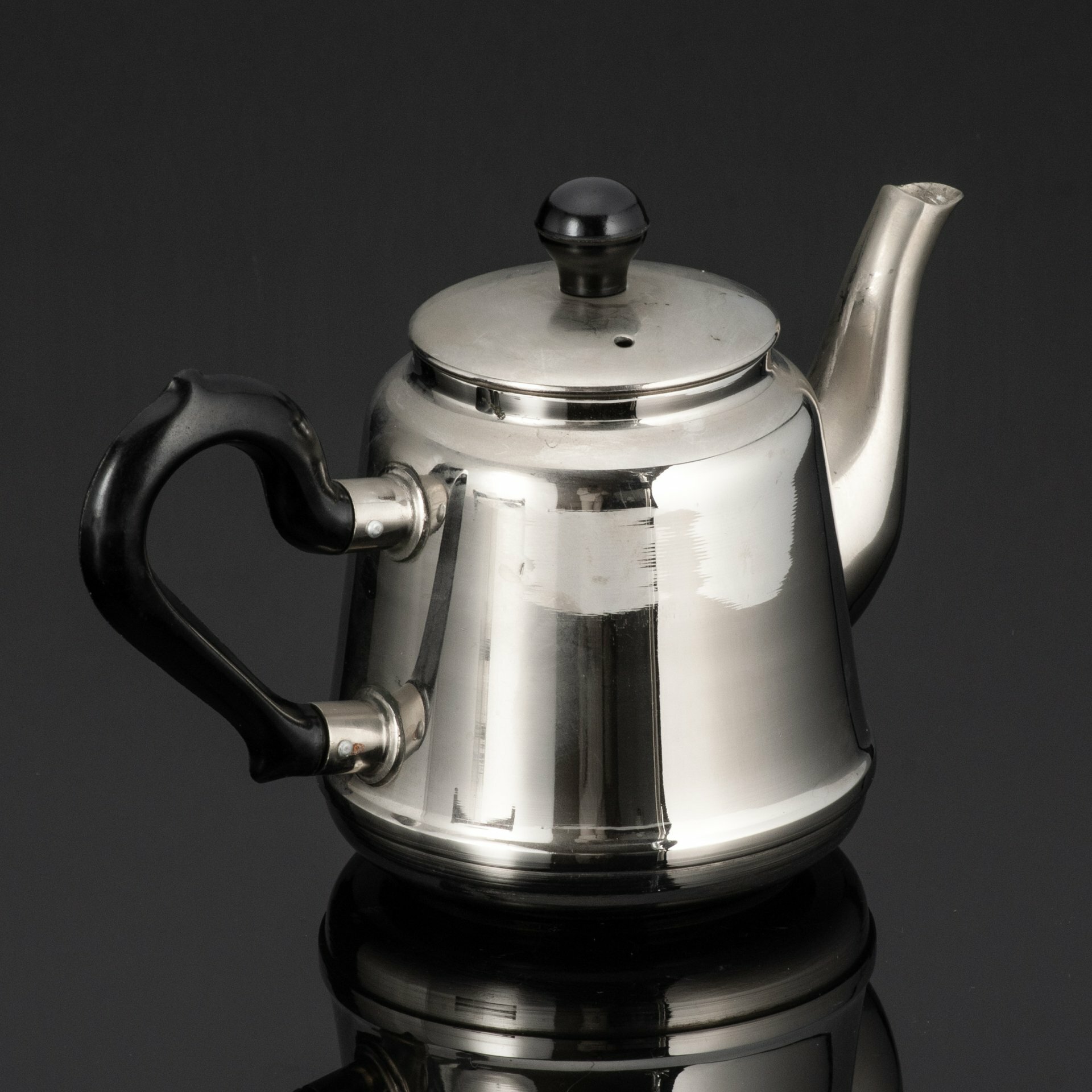 фото Чайник заварочный, мНЦ (медь-никель-цинк), полимерный материал