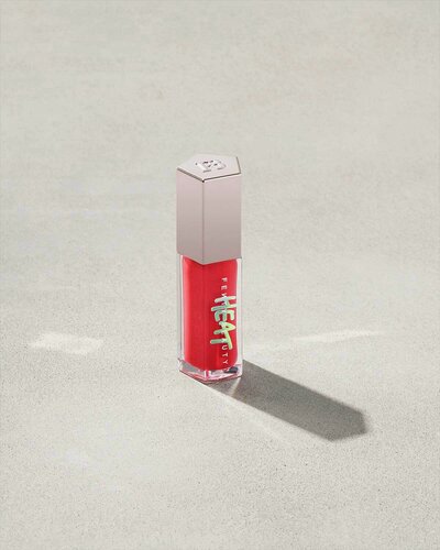 Изображение товара FENTY Beauty блеск Люминизатор для губ Gloss Bomb Heat 9 мл, 01 Hot Cherry
