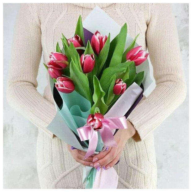 Букет Маркет "Букет из 9 тюльпанов" монобукет малиновые тюльпаны 40 см