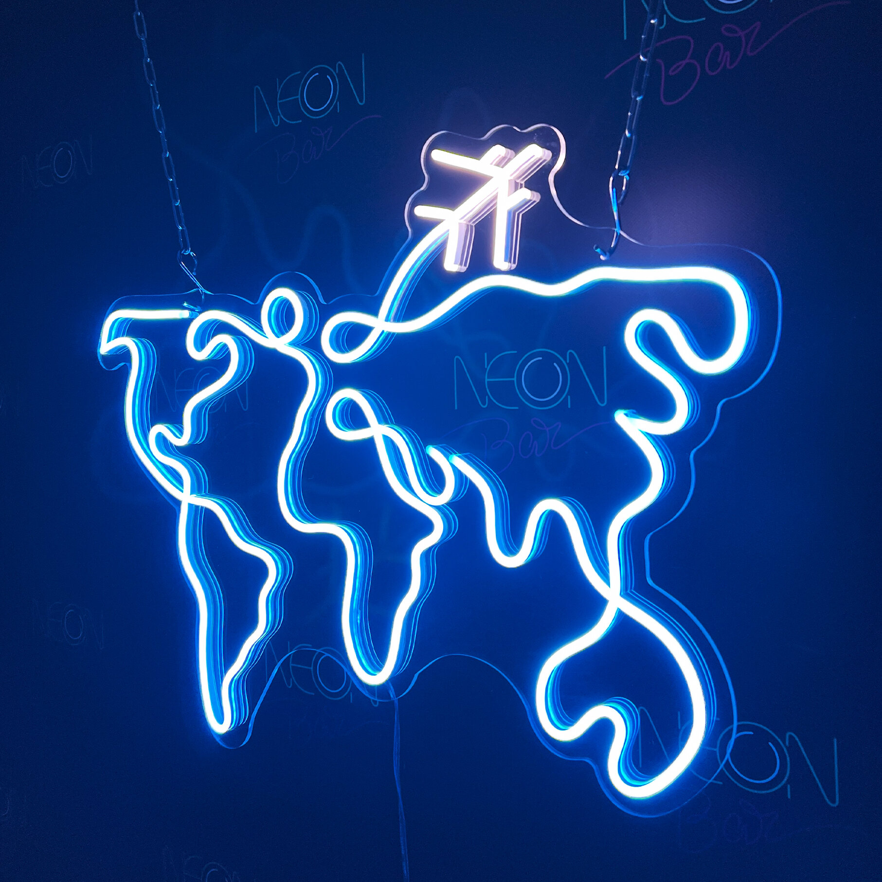 Неоновый светильник / Неоновая светодиодная вывеска на стену / Настенная неоновая лампа "Карта мира", 65 х 48 см