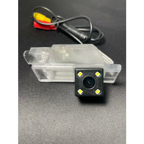 Камера заднего вида Citroen C2 C3 C4 C5 C6 C8 DS5 Peugeot 1007 208 301 307 308 406 407 408 508 607 806 807 RCZ 1150₽
