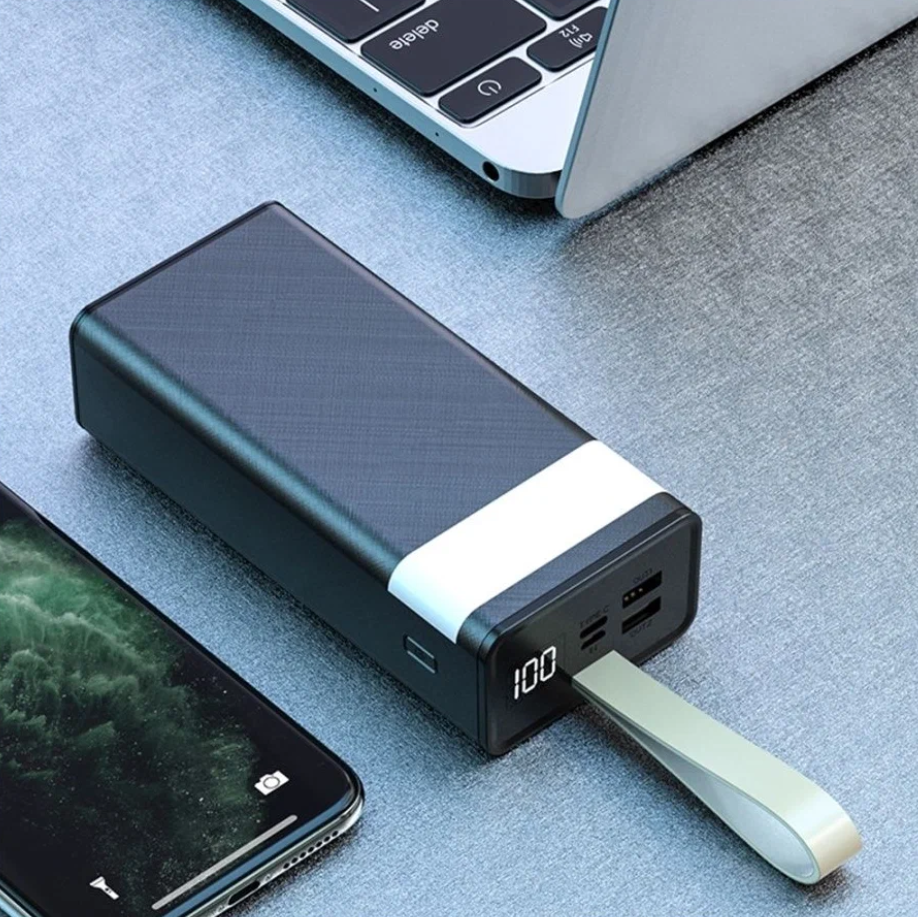 Портативный аккумулятор 30000 mah Power Bank + Фонарь / 2USB + Type-C + Micro / Black