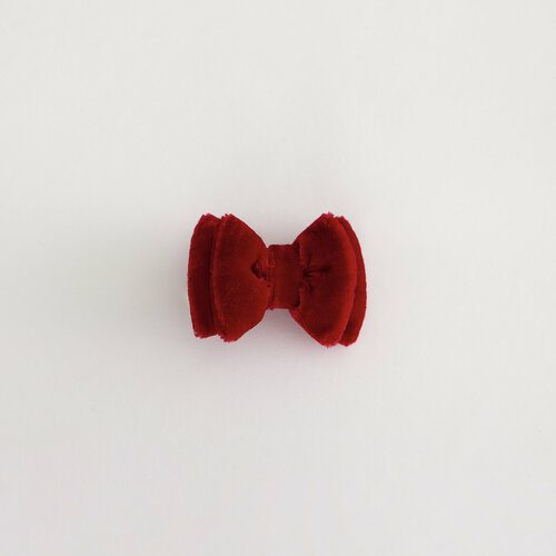 Маленький красный бархатный бантик «Бабушкины Связи»