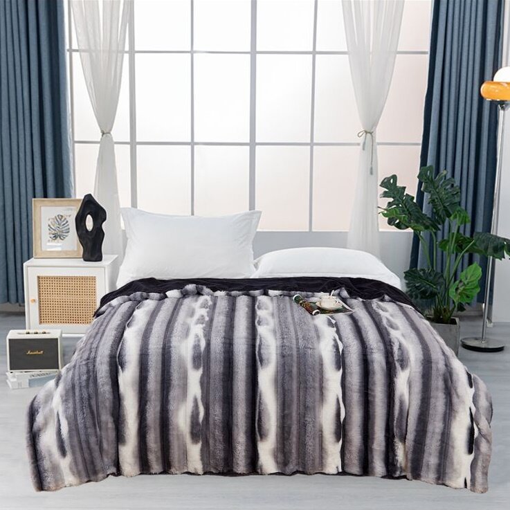 фото Плед "Шиншилла" черно-серого цвета, объемный 3D, размер 200 см на 230 см